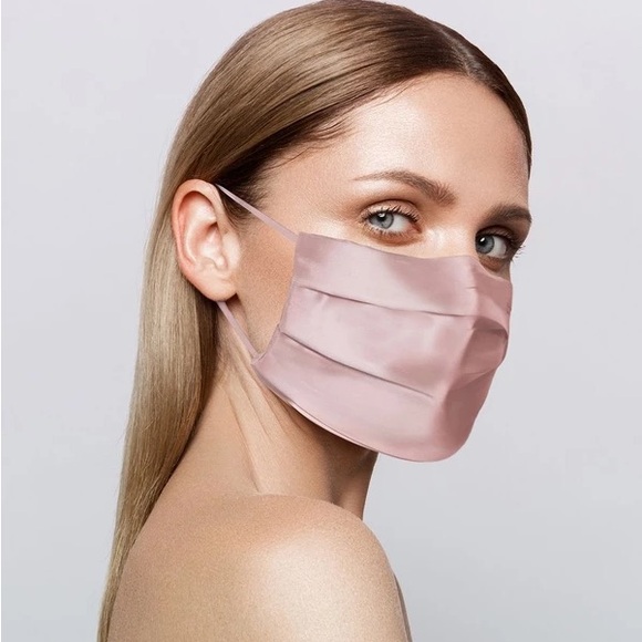 Slip Double-Sided Silk Re-Usable Face Covering - Picture 5 of 6